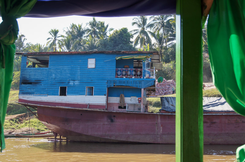 A houseboat duplex. One of the nicest houseboats I spotted on the Mekong River in Laos