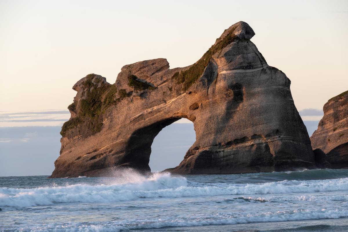 Wharariki Beach (1)